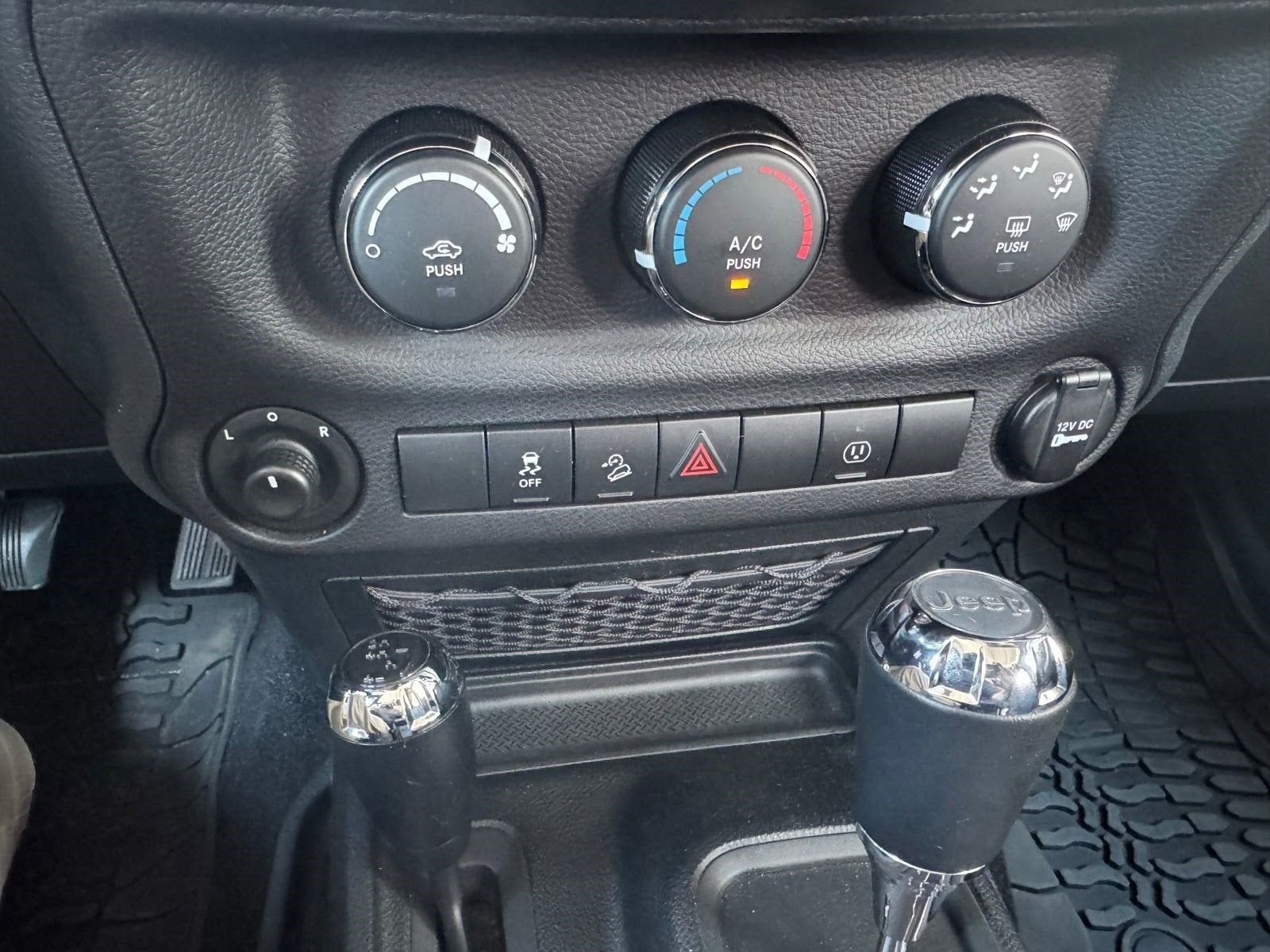 2017 Jeep Wrangler Unlimited Sahara 4x4