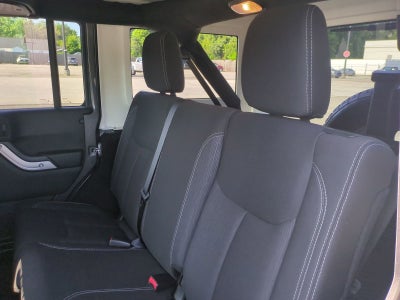 2017 Jeep Wrangler Unlimited Sahara 4x4