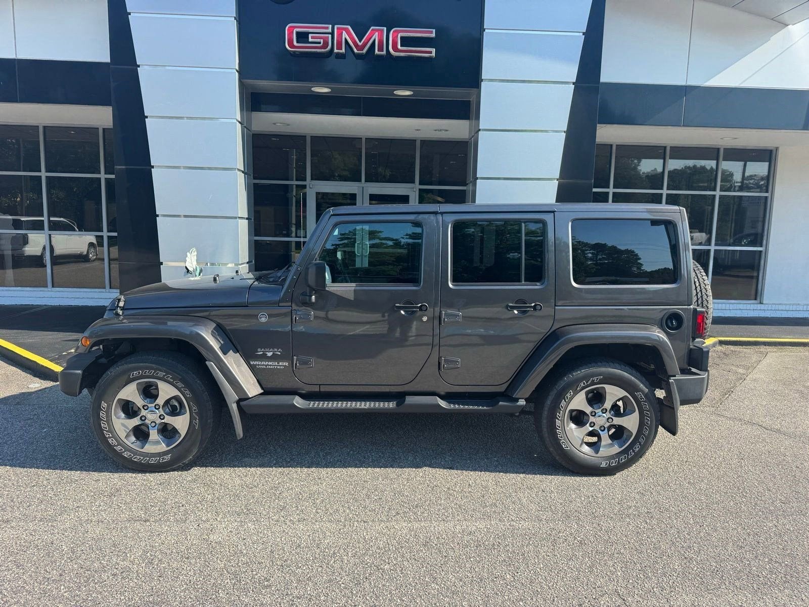 2017 Jeep Wrangler Unlimited Sahara 4x4