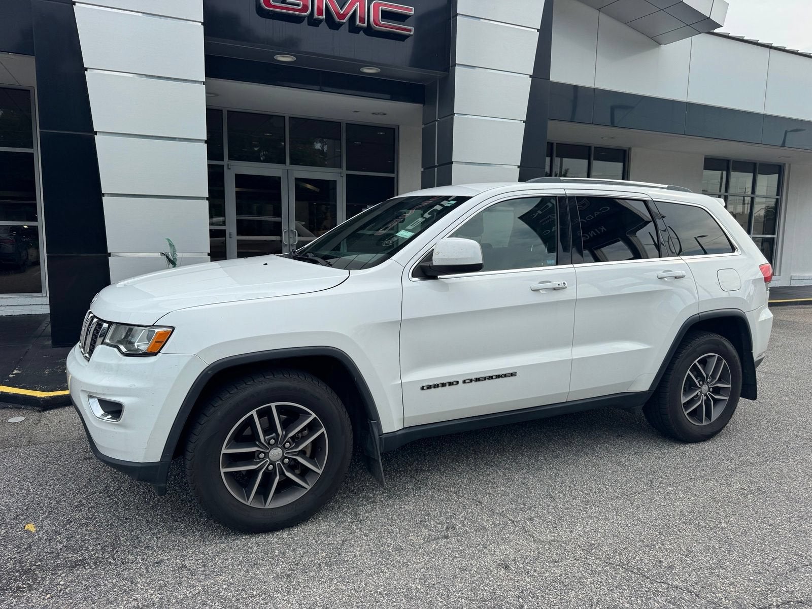 2018 Jeep Grand Cherokee Laredo E 4x2