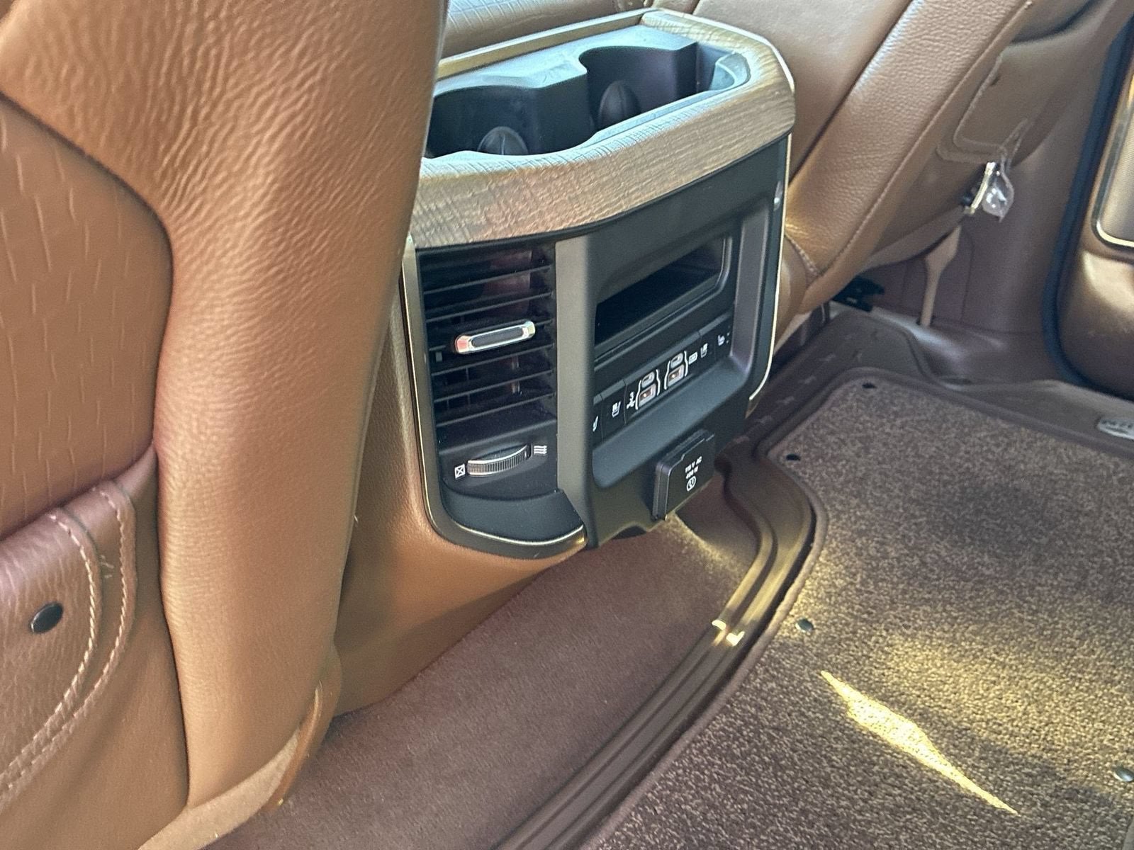 2019 RAM 1500 Longhorn Crew Cab 4x2 5'7" Box