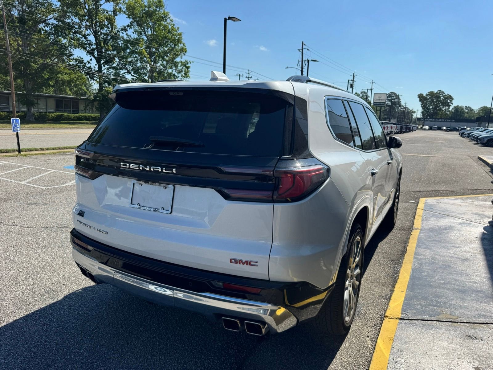 2024 GMC Acadia Denali
