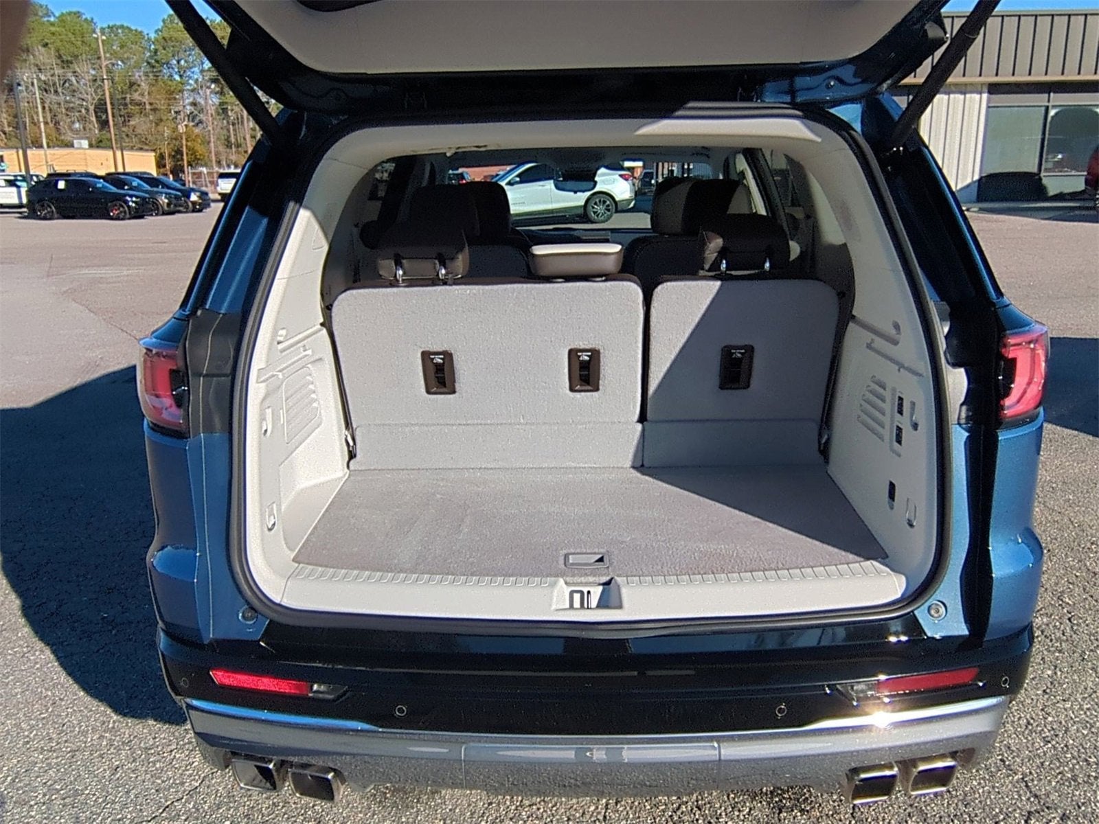 2024 GMC Acadia Denali