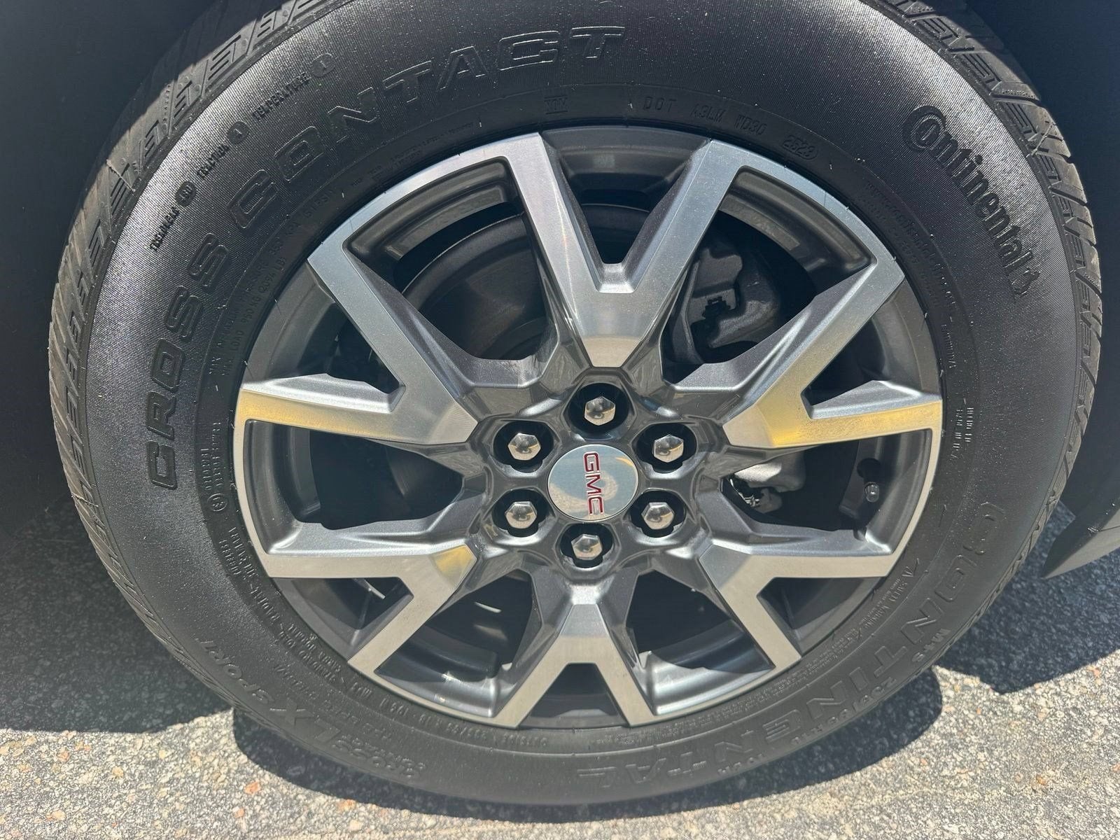 2023 GMC Acadia SLT