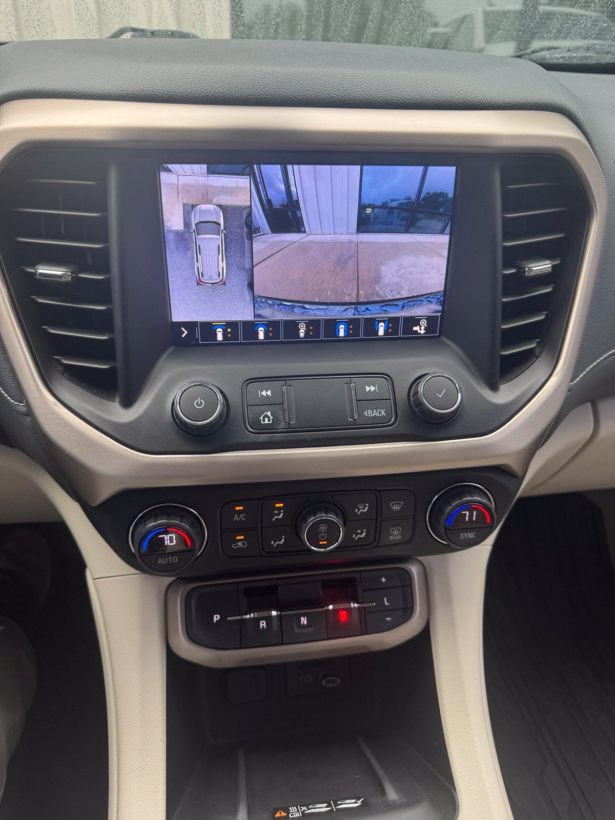 2020 GMC Acadia Denali