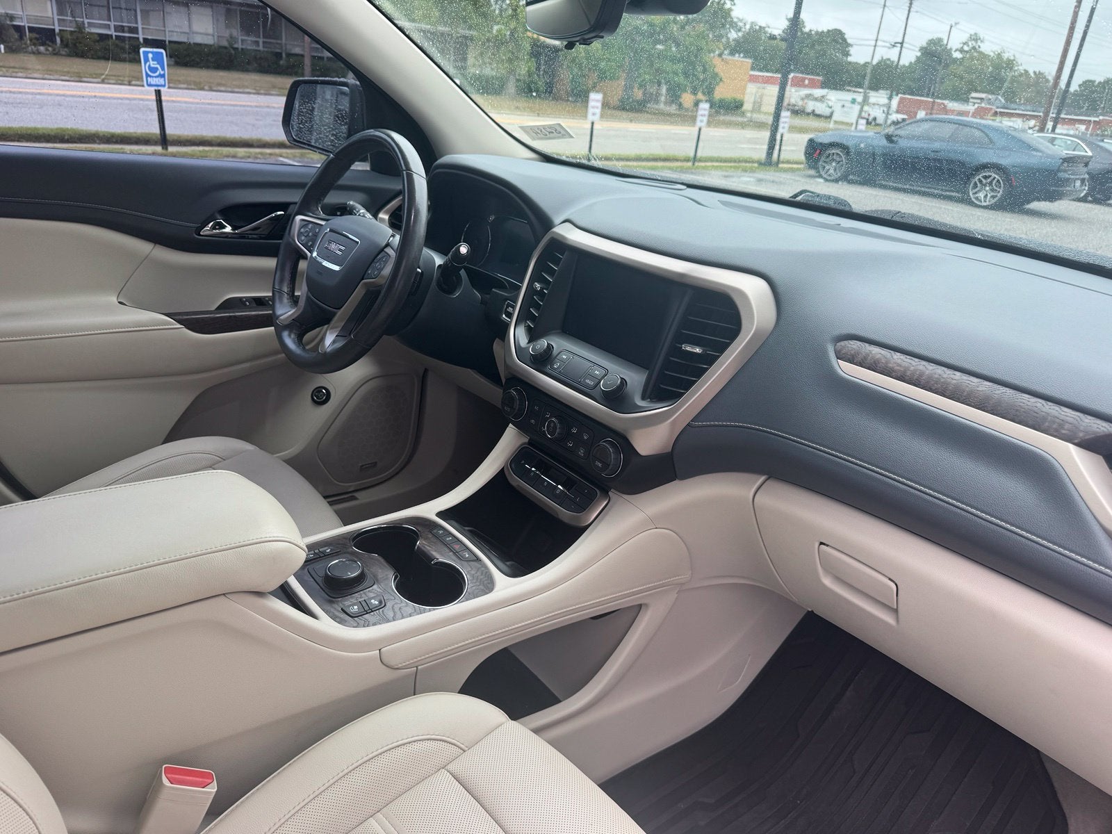 2020 GMC Acadia Denali