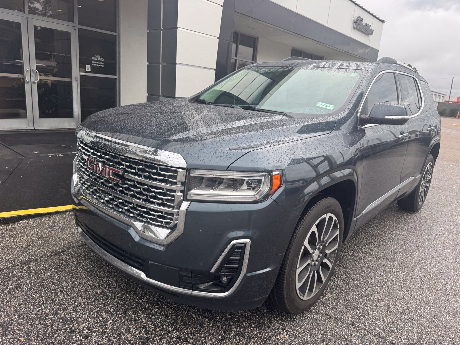 2020 GMC Acadia Denali