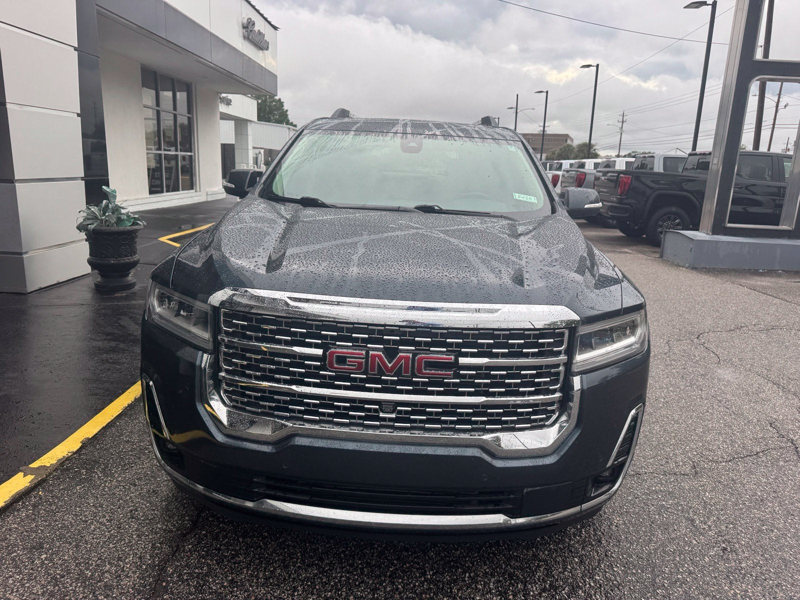 2020 GMC Acadia Denali