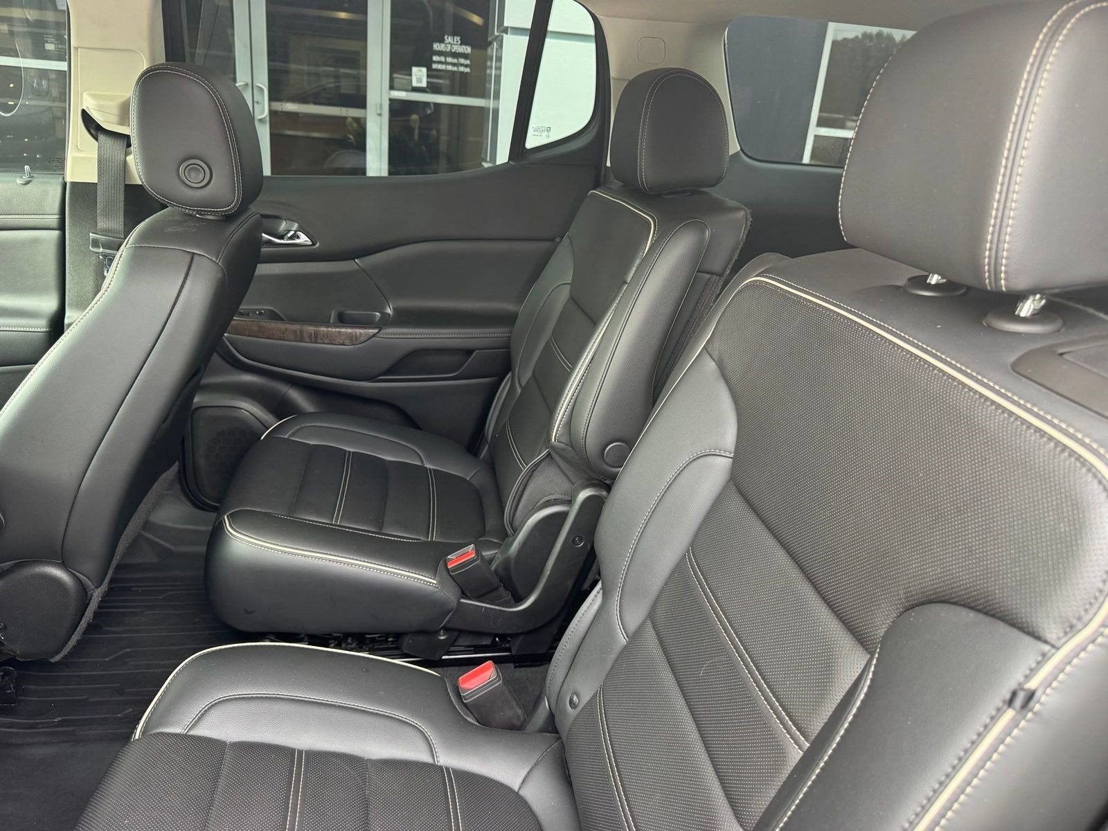 2022 GMC Acadia Denali