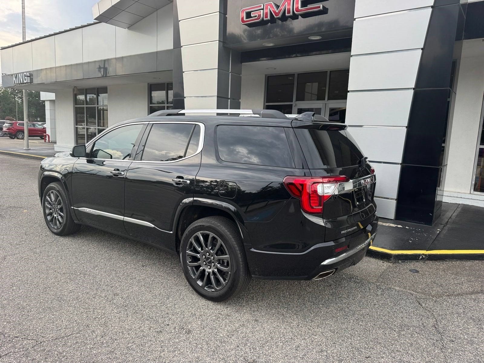 2022 GMC Acadia Denali