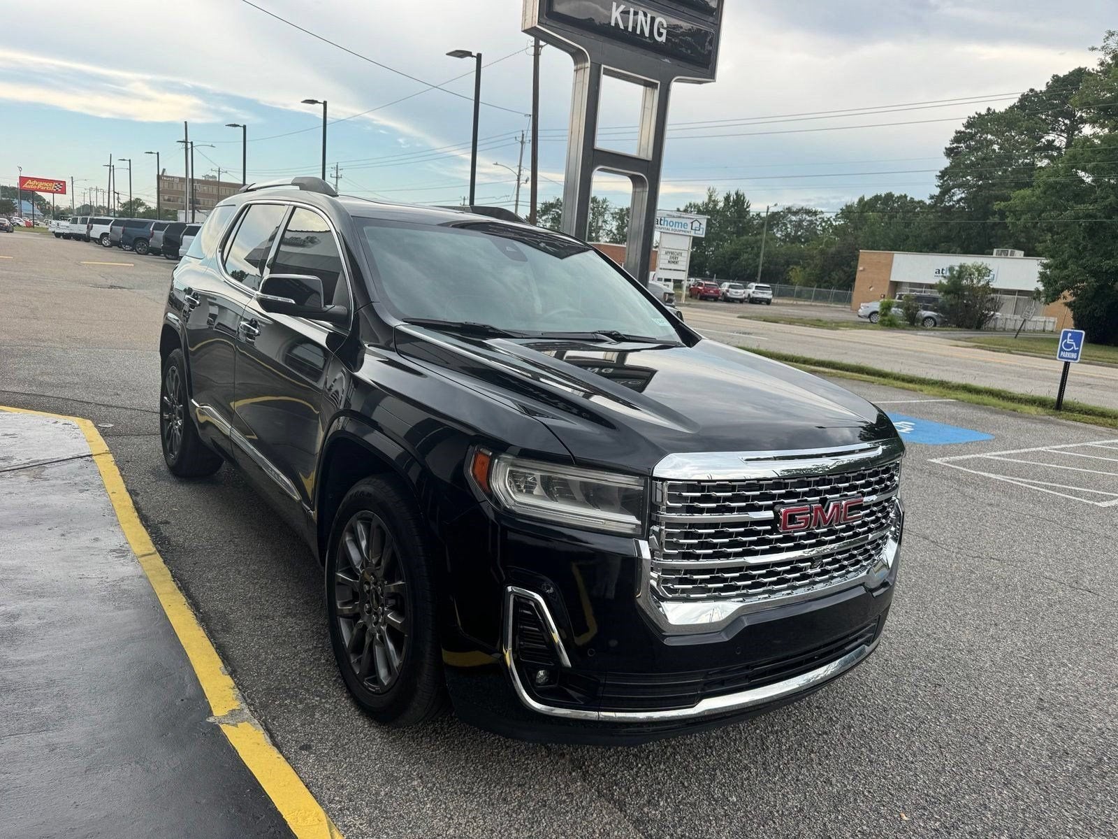 2022 GMC Acadia Denali
