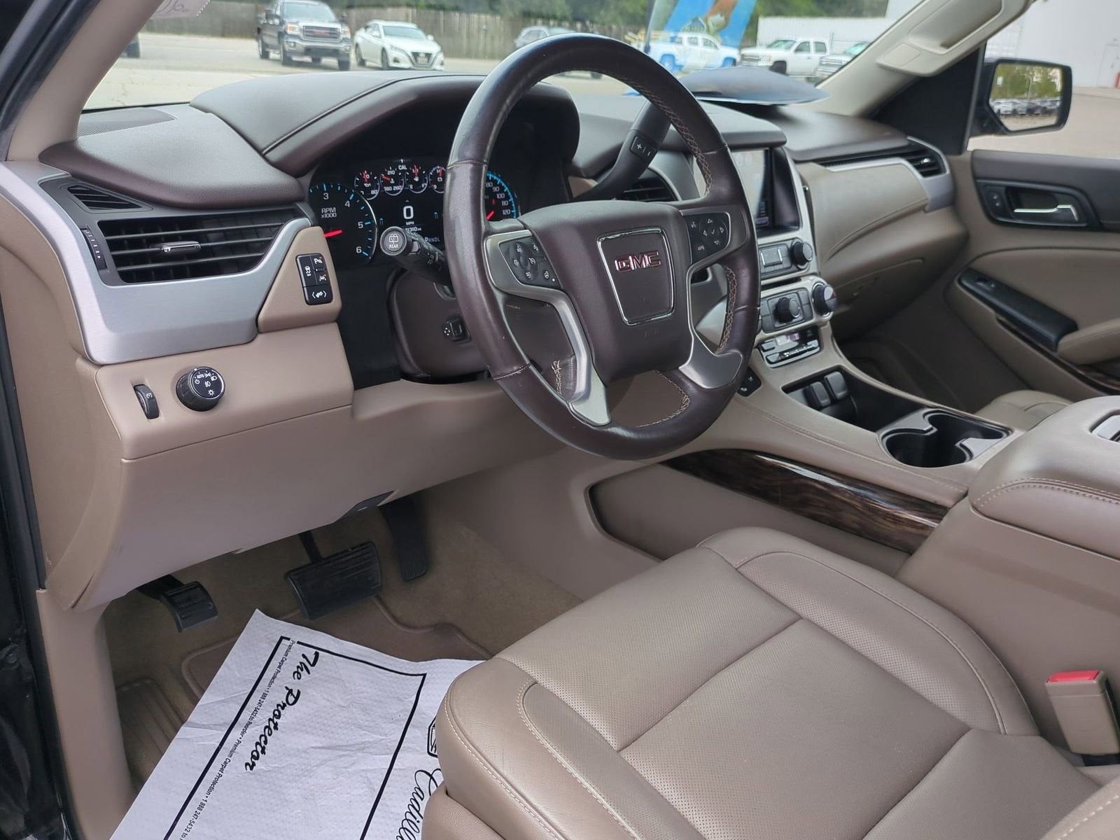 2017 GMC Yukon XL SLT