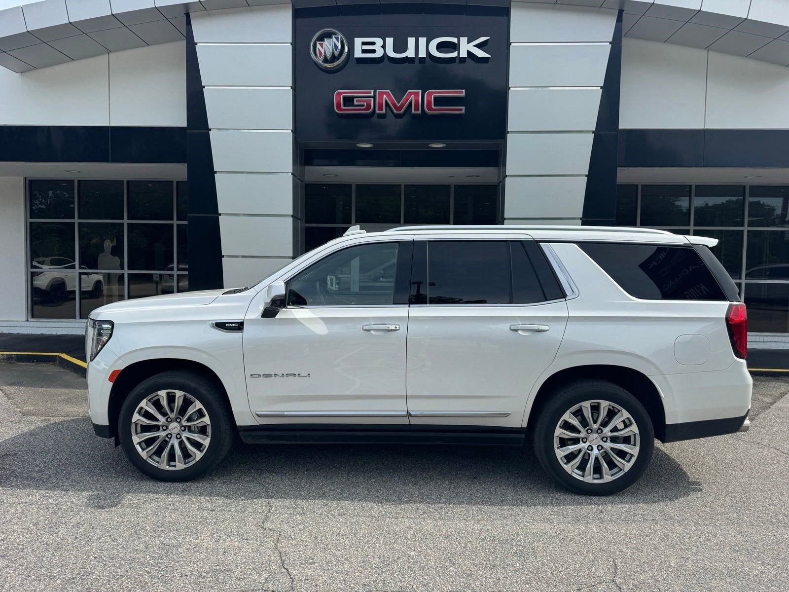 2022 GMC Yukon Denali