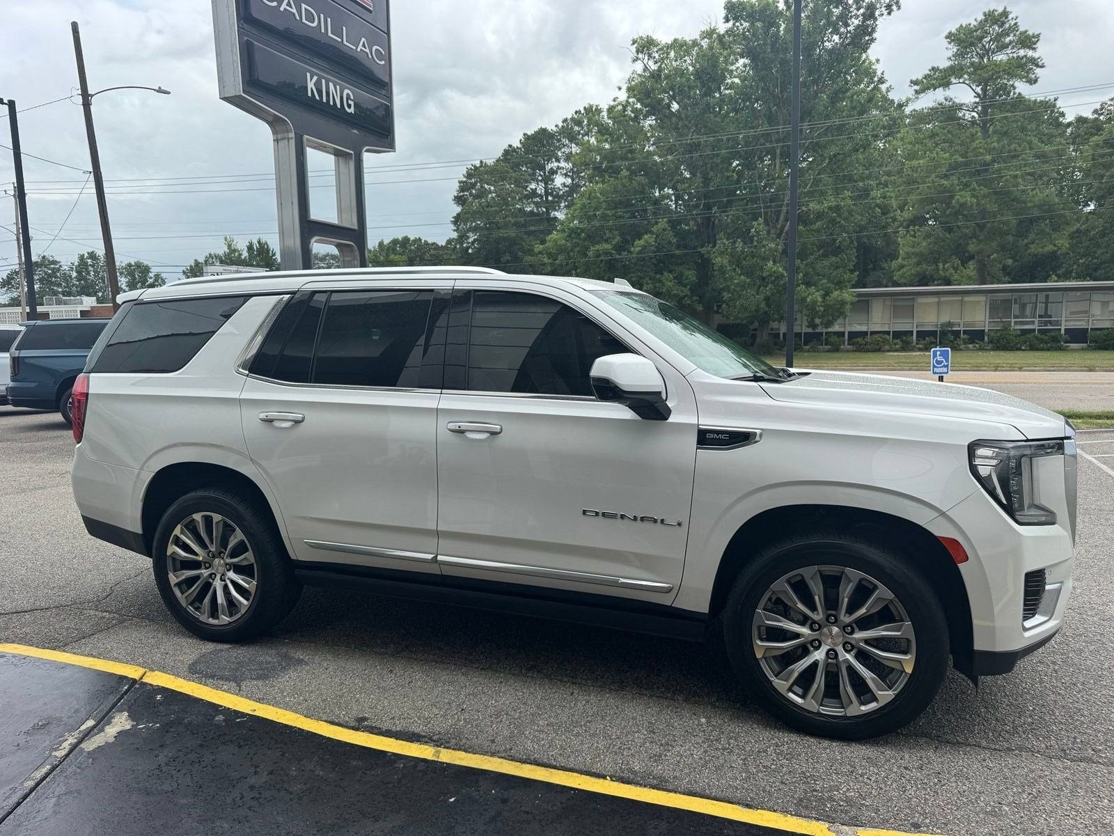 2022 GMC Yukon Denali