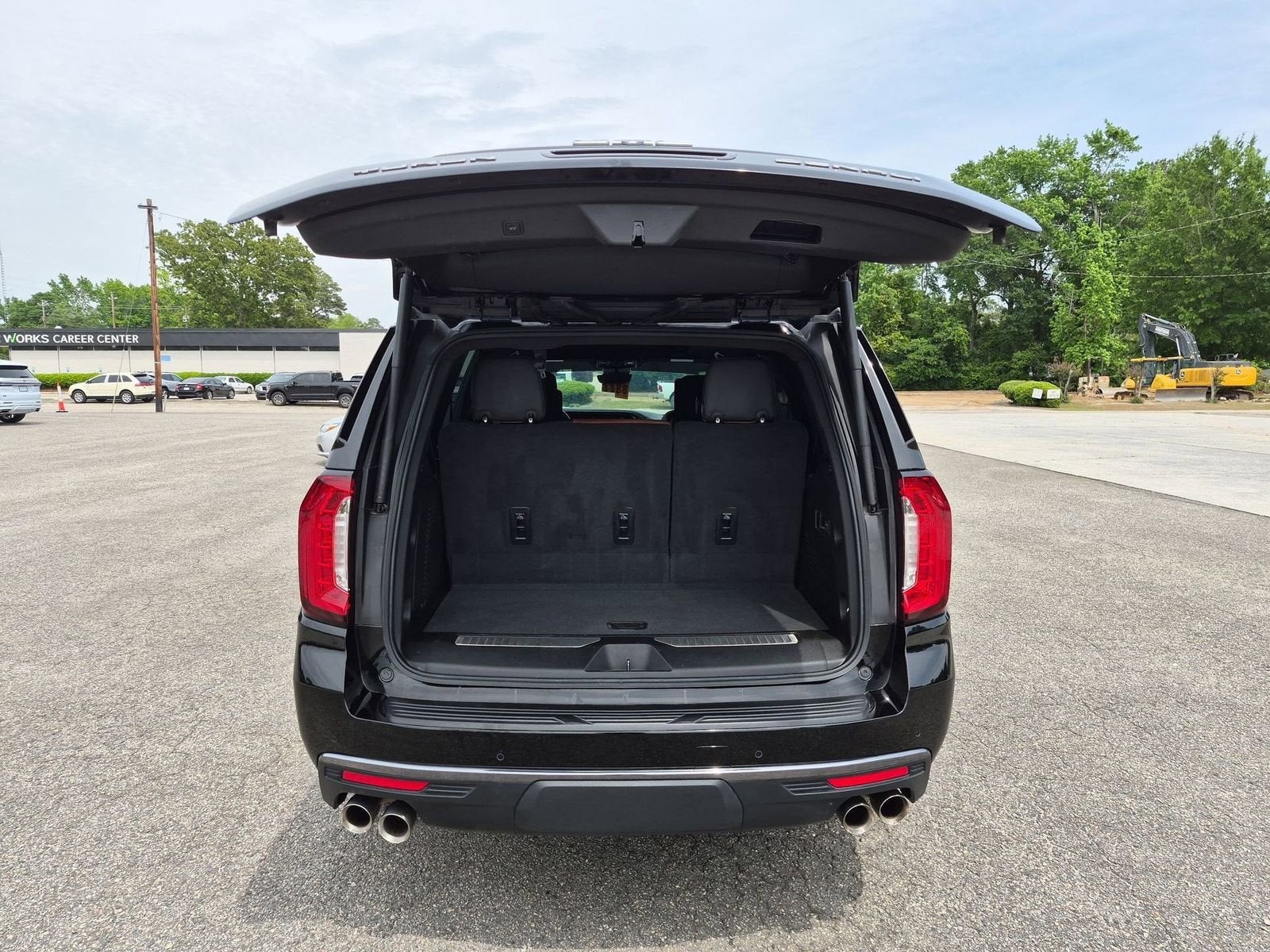 2024 GMC Yukon Denali Ultimate