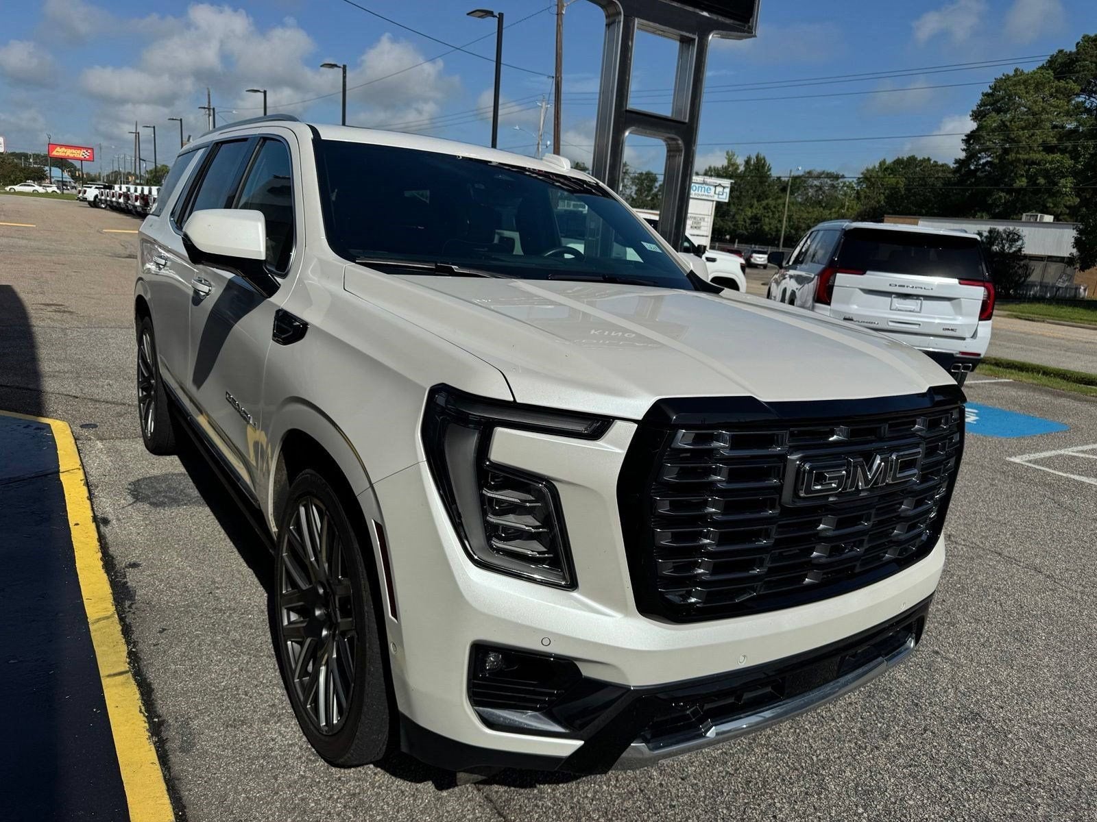 2025 GMC Yukon Denali Ultimate