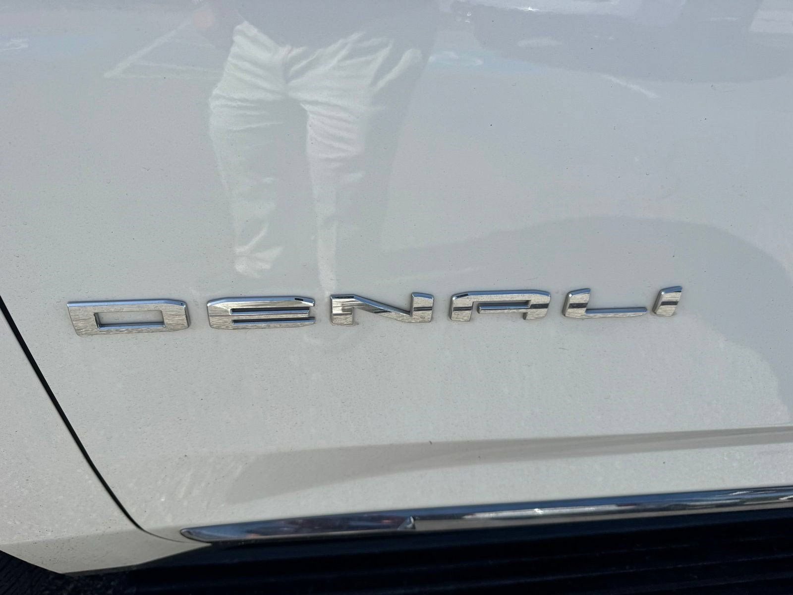 2025 GMC Yukon Denali Ultimate