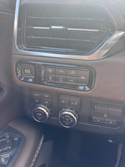 2025 GMC Yukon Denali Ultimate
