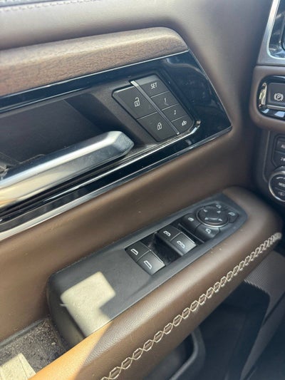 2025 GMC Yukon Denali Ultimate