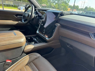 2025 GMC Yukon Denali Ultimate