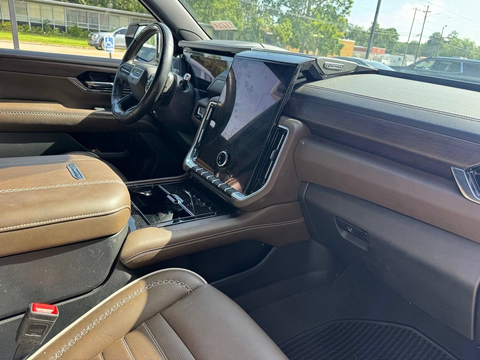 2025 GMC Yukon Denali Ultimate