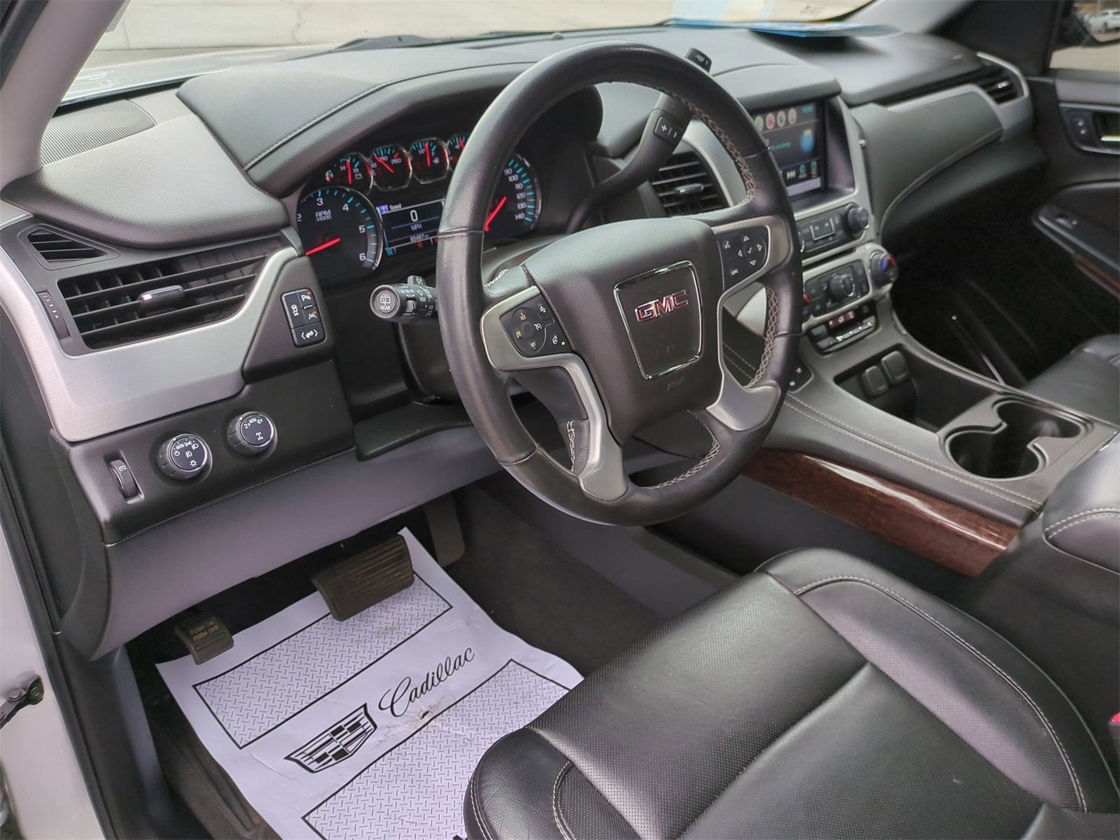 2020 GMC Yukon XL SLT