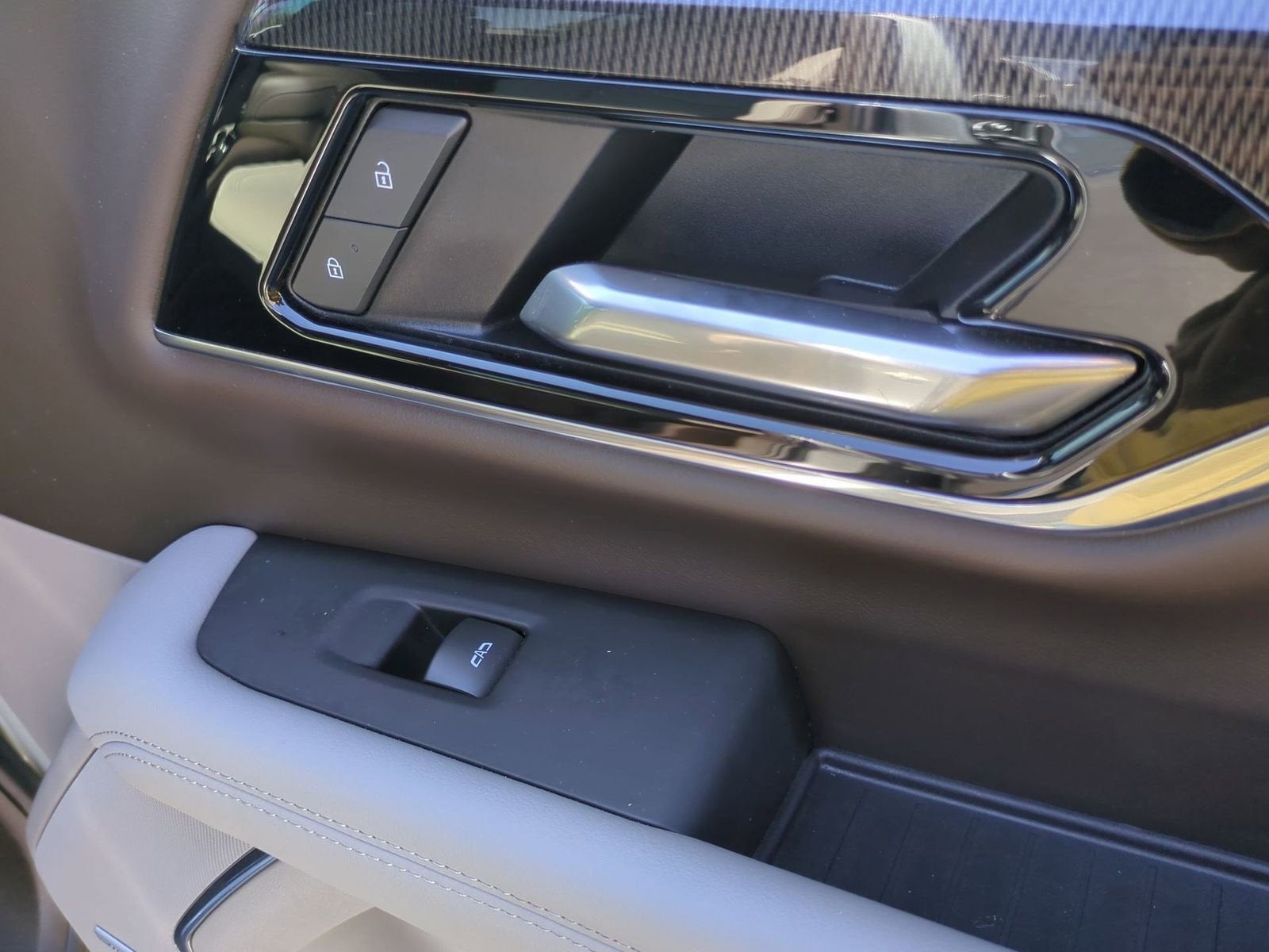 2025 GMC Yukon XL Elevation