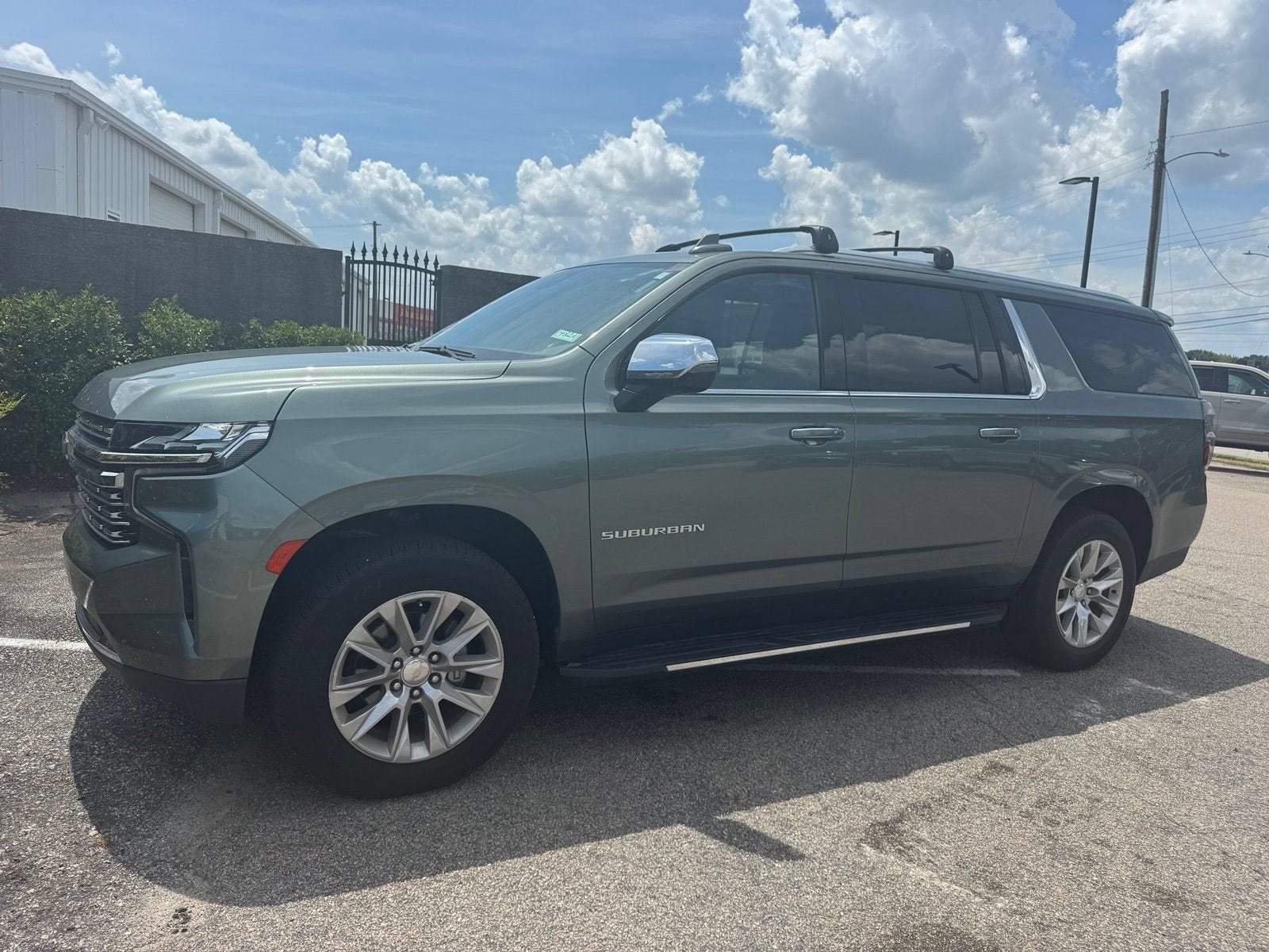 2023 Chevrolet Suburban Premier