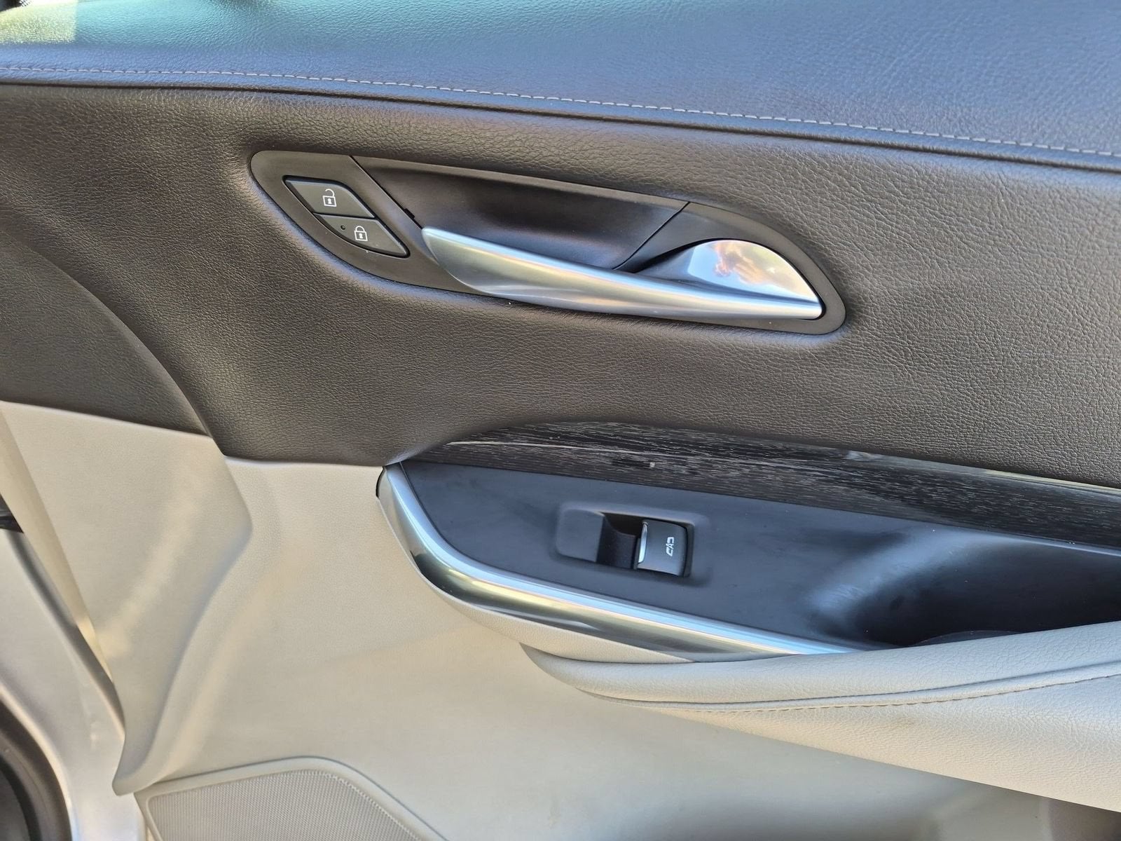 2019 Cadillac XT4 FWD Premium Luxury