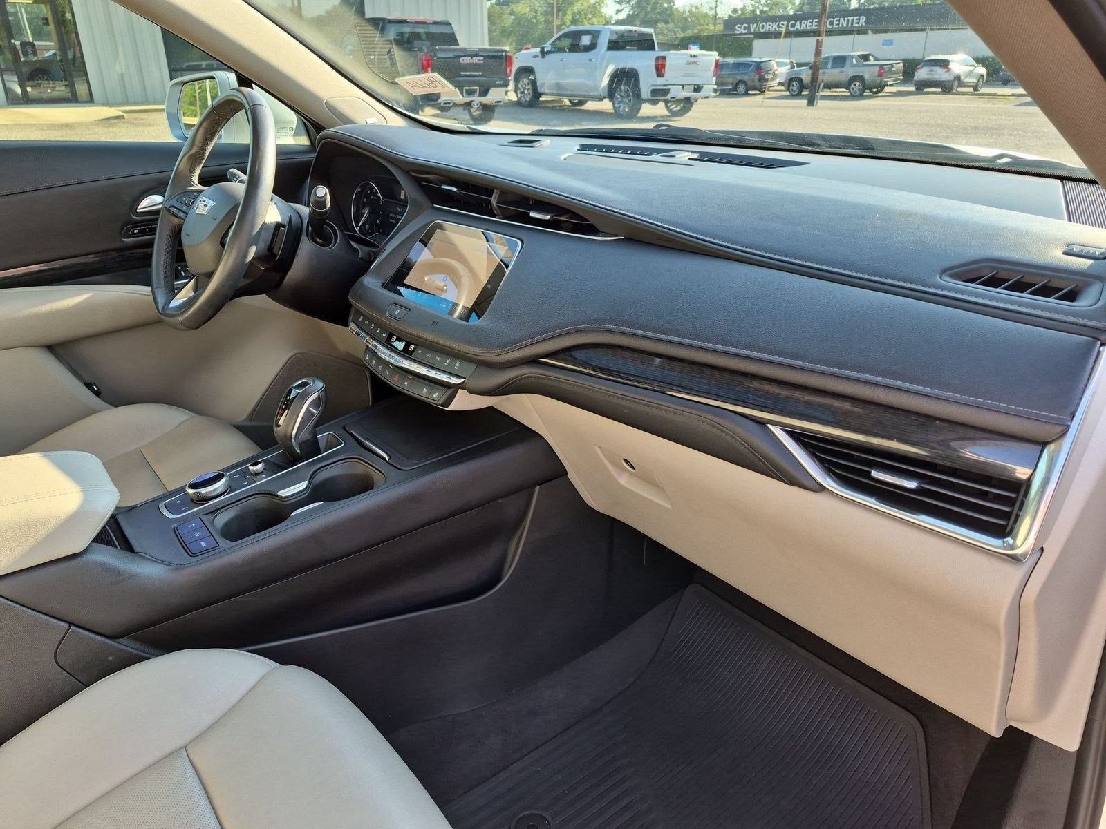 2019 Cadillac XT4 FWD Premium Luxury
