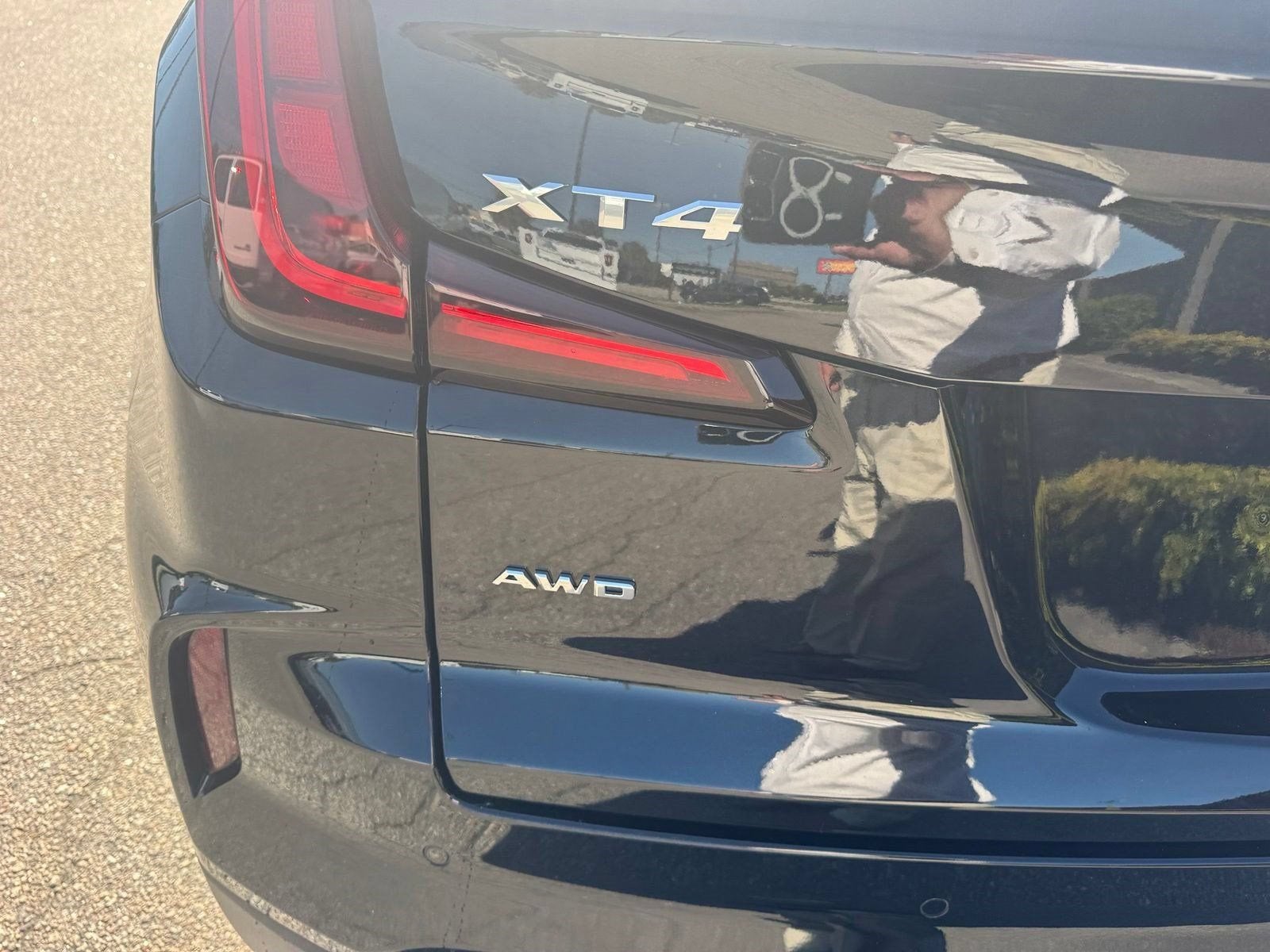 2024 Cadillac XT4 Premium Luxury