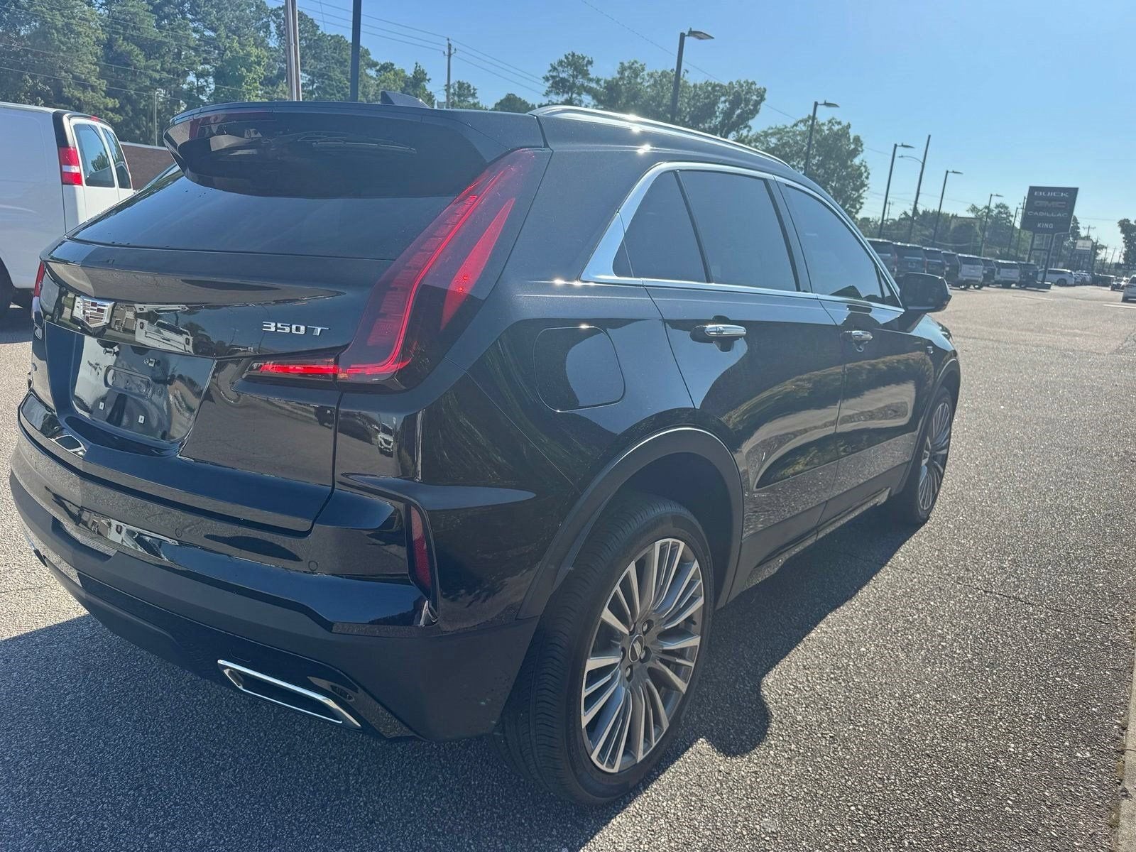 2024 Cadillac XT4 Premium Luxury