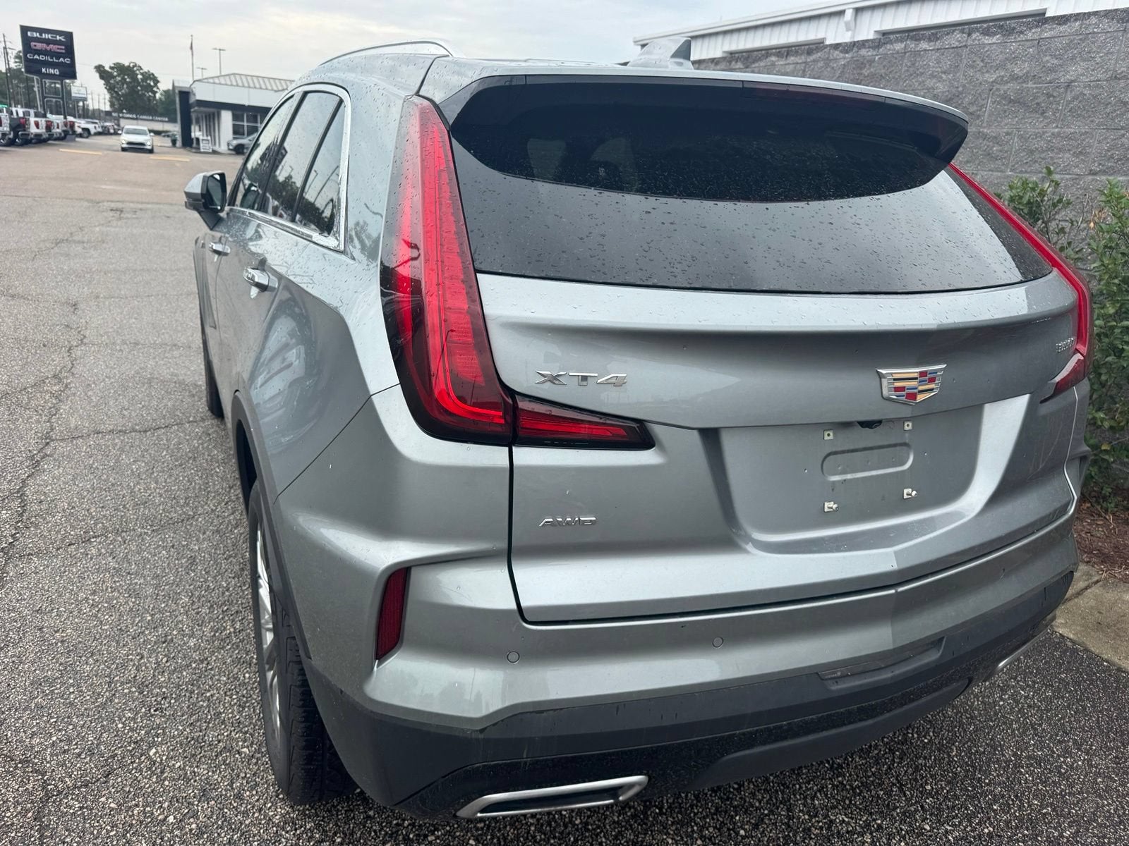 2025 Cadillac XT4 Premium Luxury