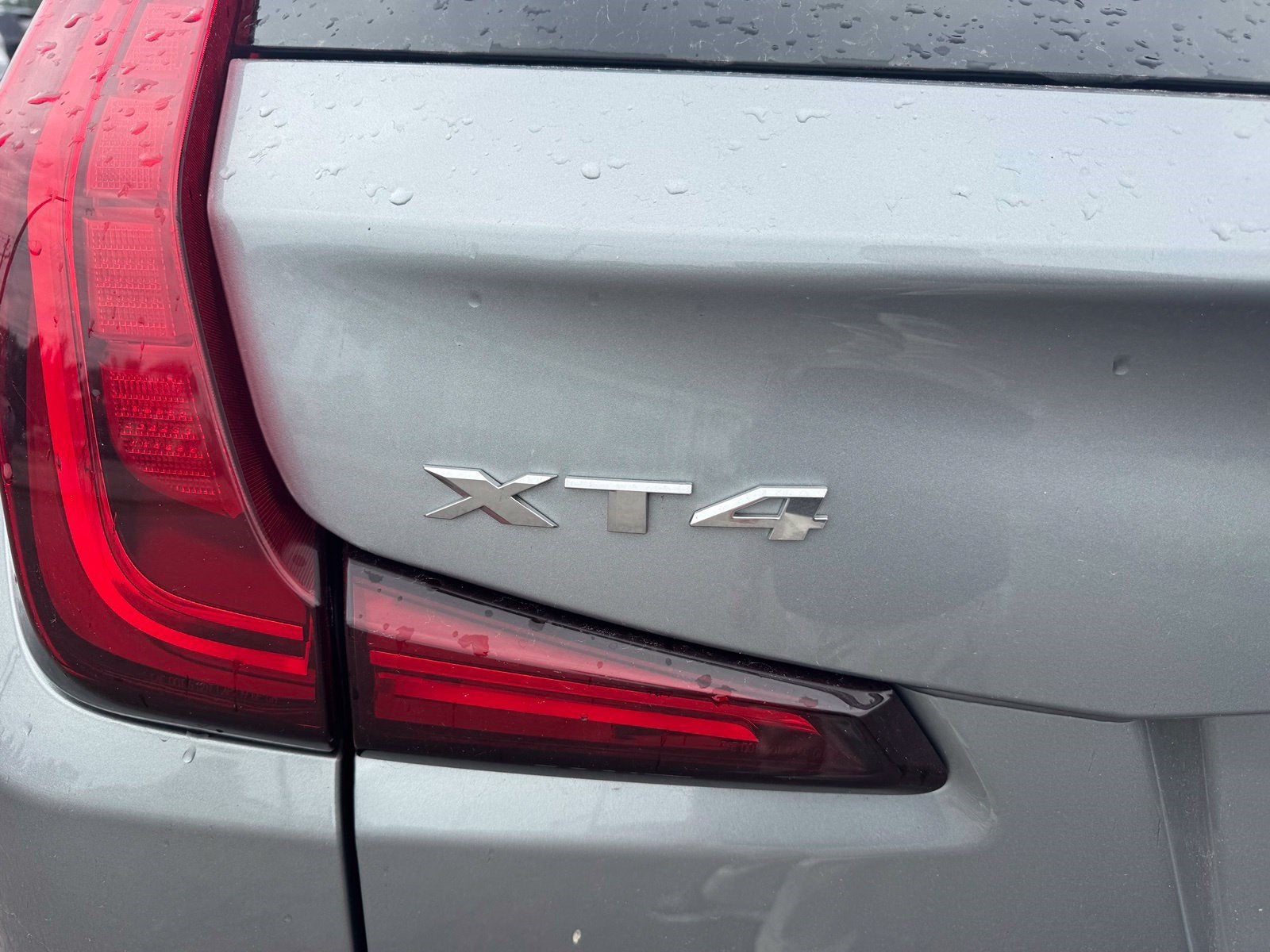 2025 Cadillac XT4 Premium Luxury