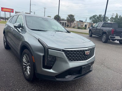 2025 Cadillac XT4 Premium Luxury