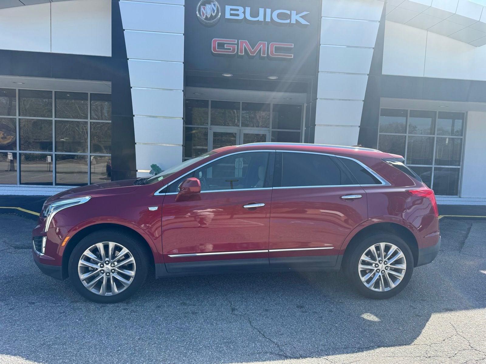 2019 Cadillac XT5 Luxury FWD