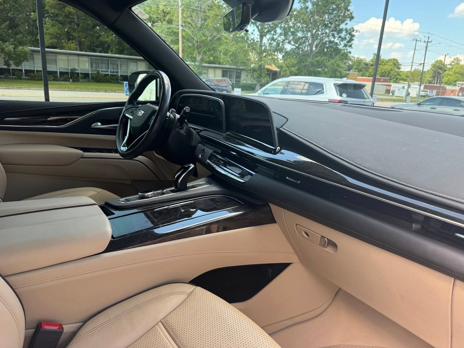2023 Cadillac Escalade Premium Luxury