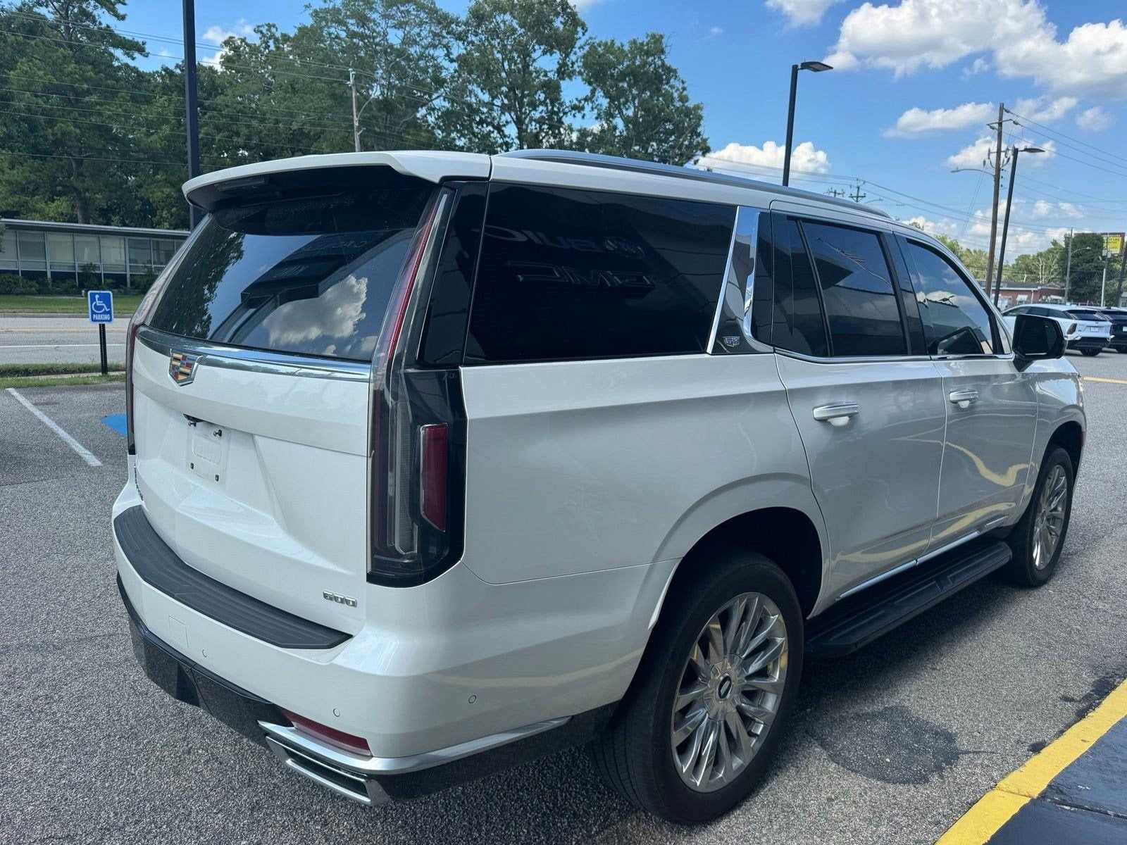 2023 Cadillac Escalade Premium Luxury