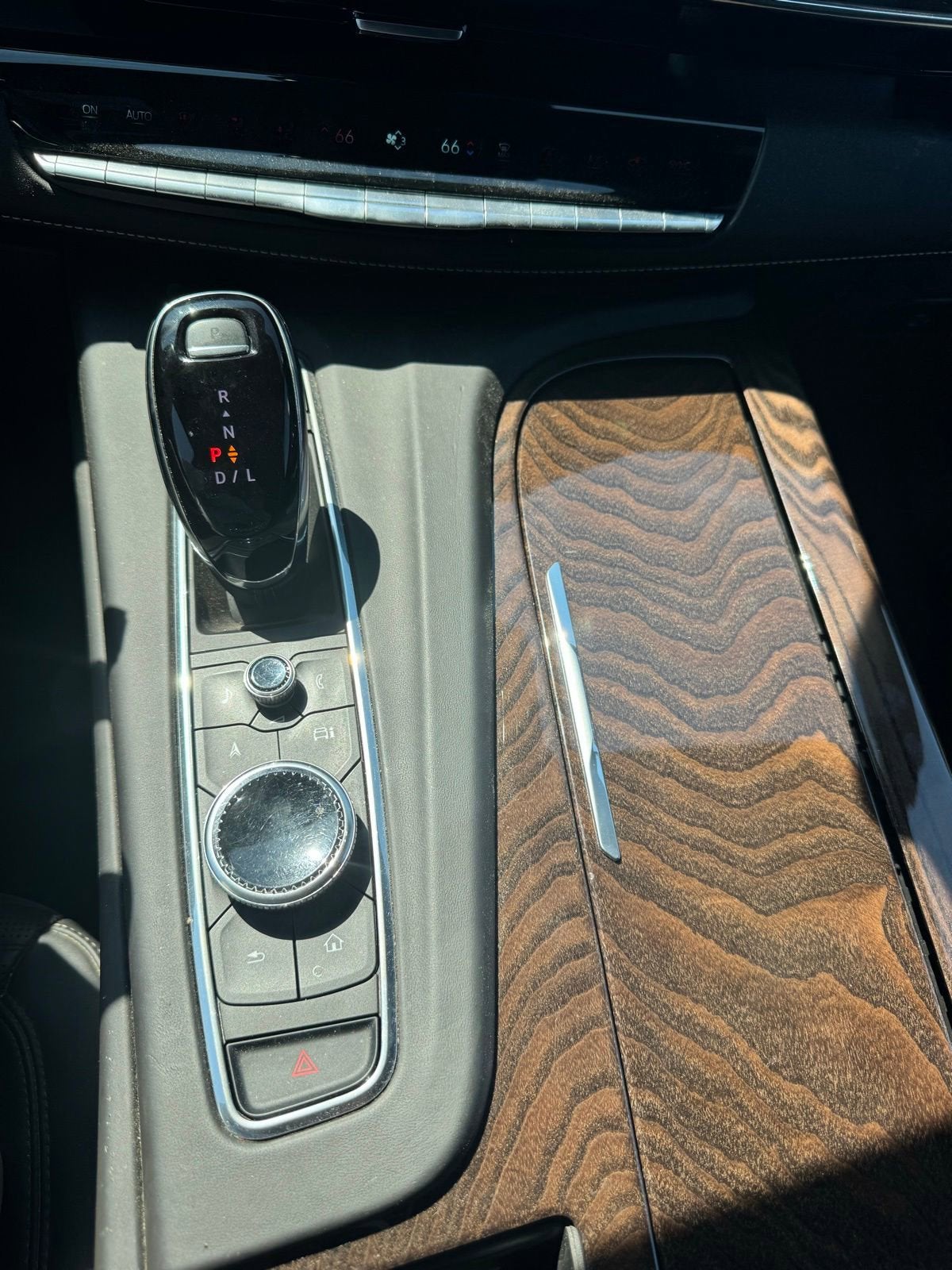 2023 Cadillac Escalade ESV Premium Luxury Platinum