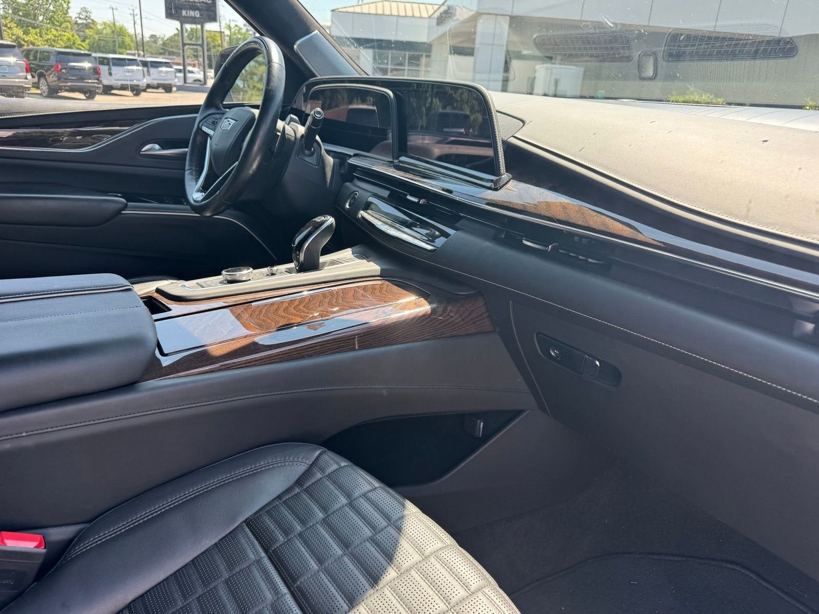 2023 Cadillac Escalade ESV Premium Luxury Platinum