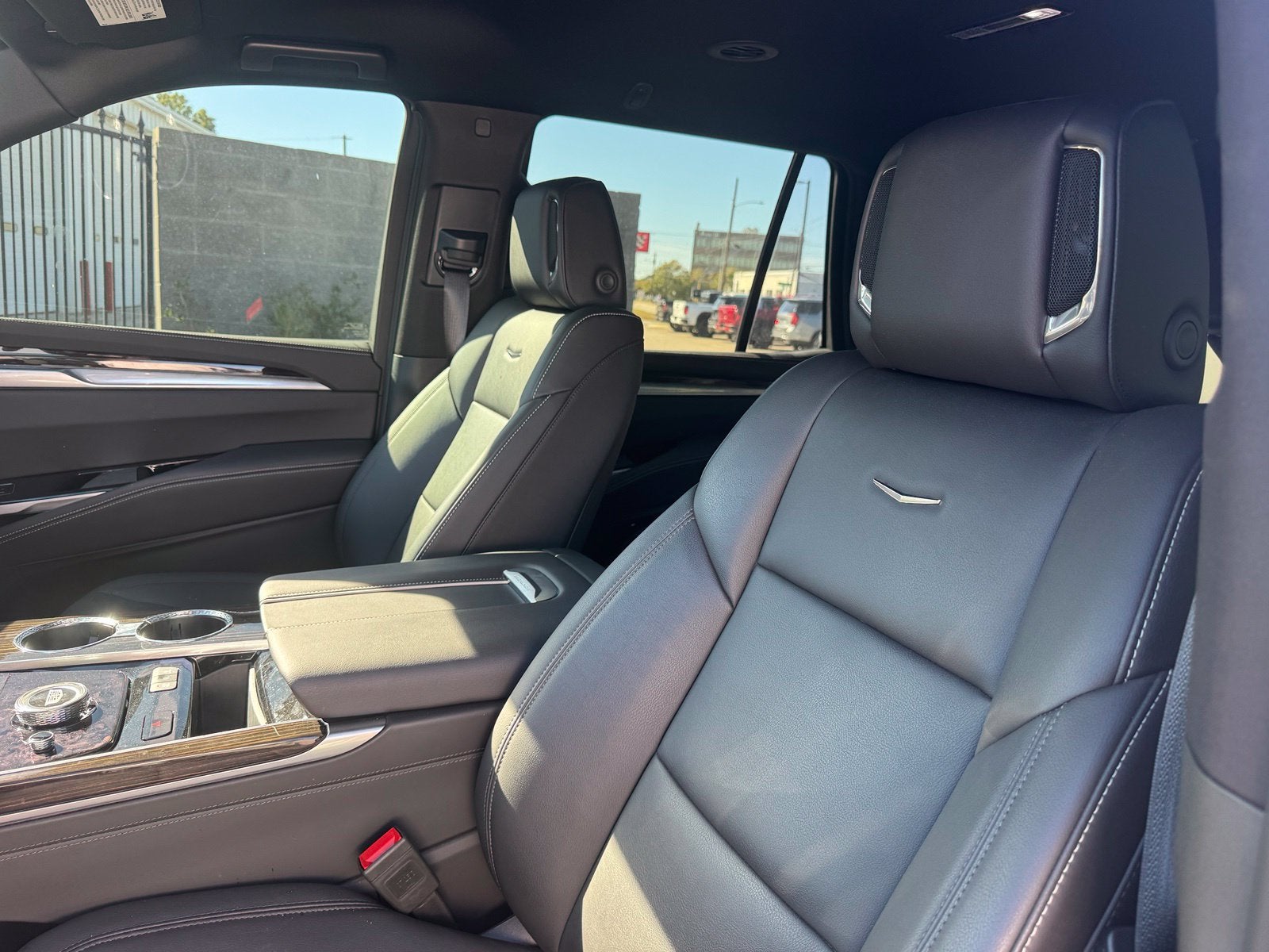 2025 Cadillac Escalade Luxury