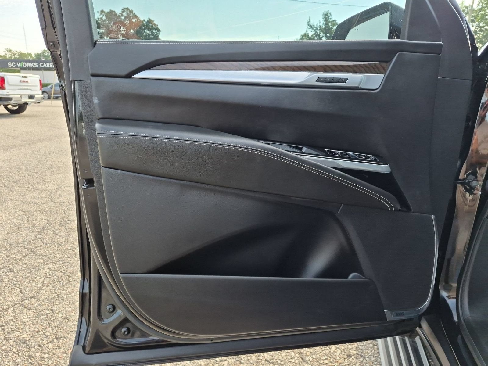 2025 Cadillac Escalade ESV Sport Platinum