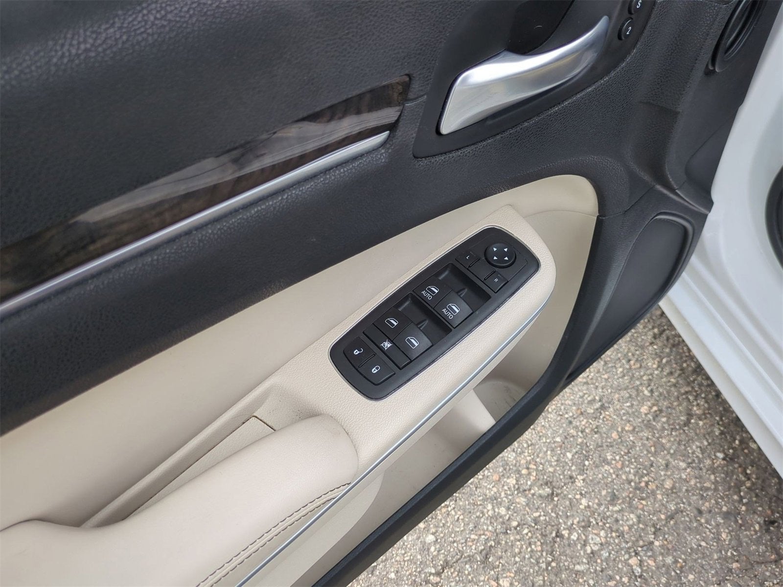 2022 Chrysler 300 Touring L