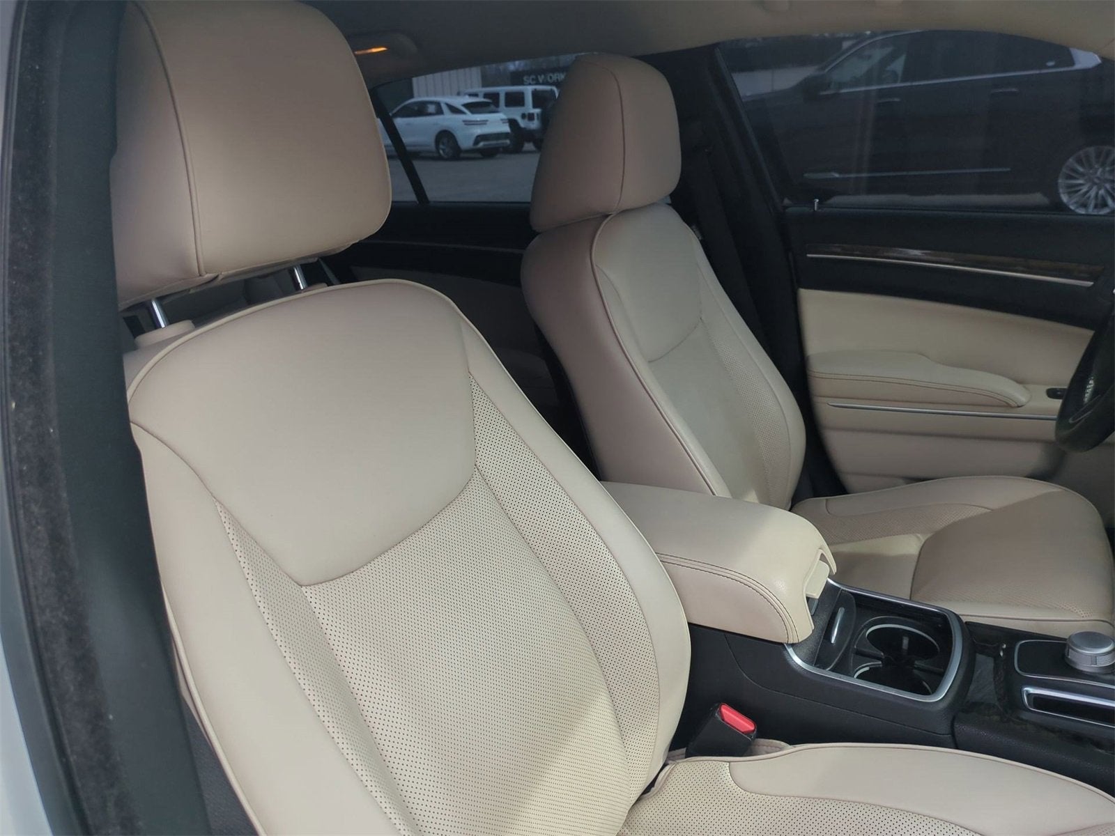 2022 Chrysler 300 Touring L