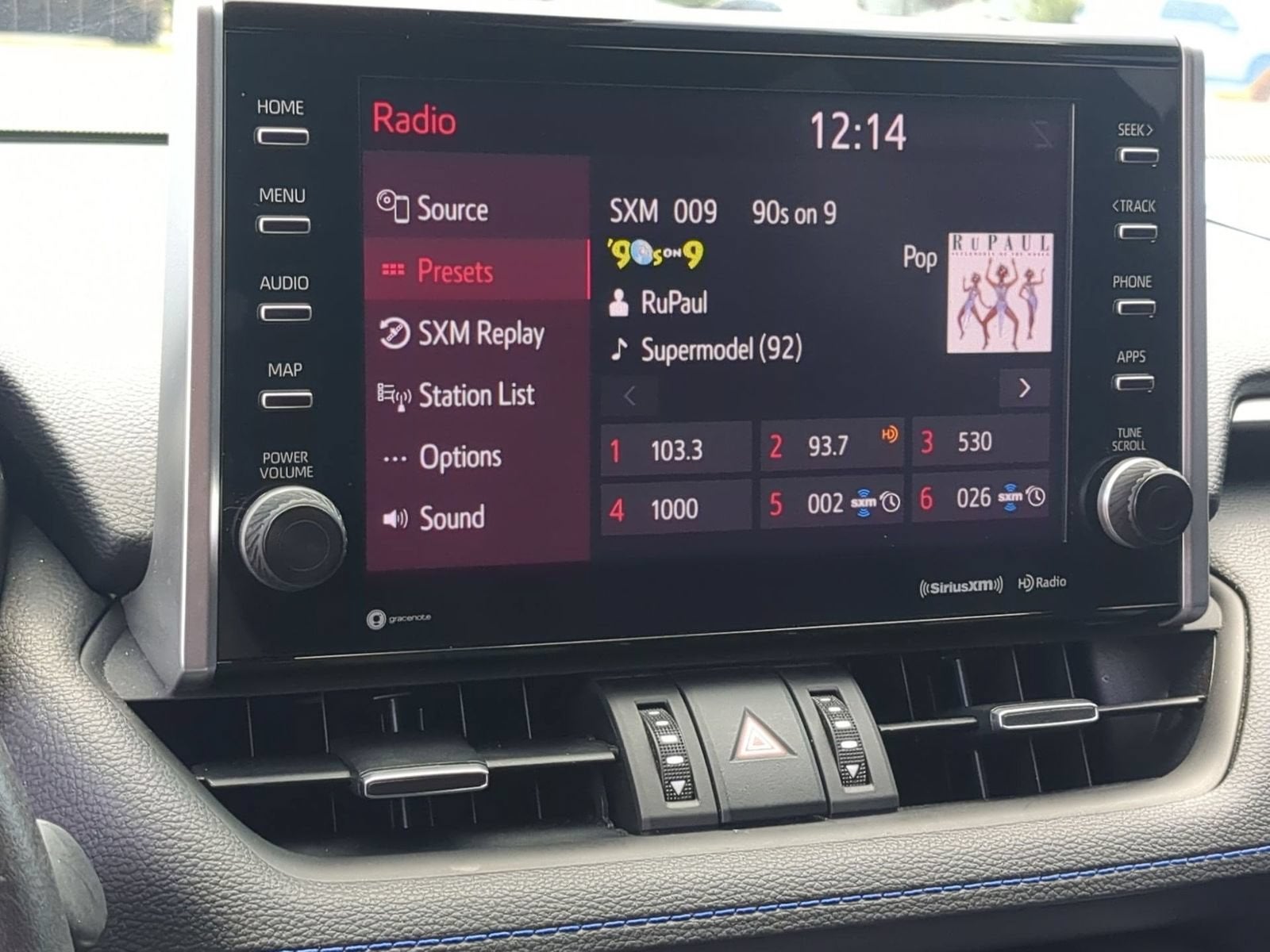2022 Toyota RAV4 XSE Hybrid