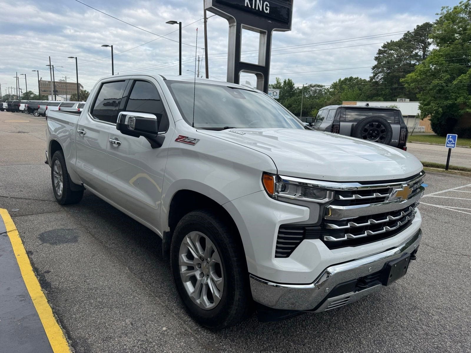 2023 Chevrolet Silverado 1500 LTZ