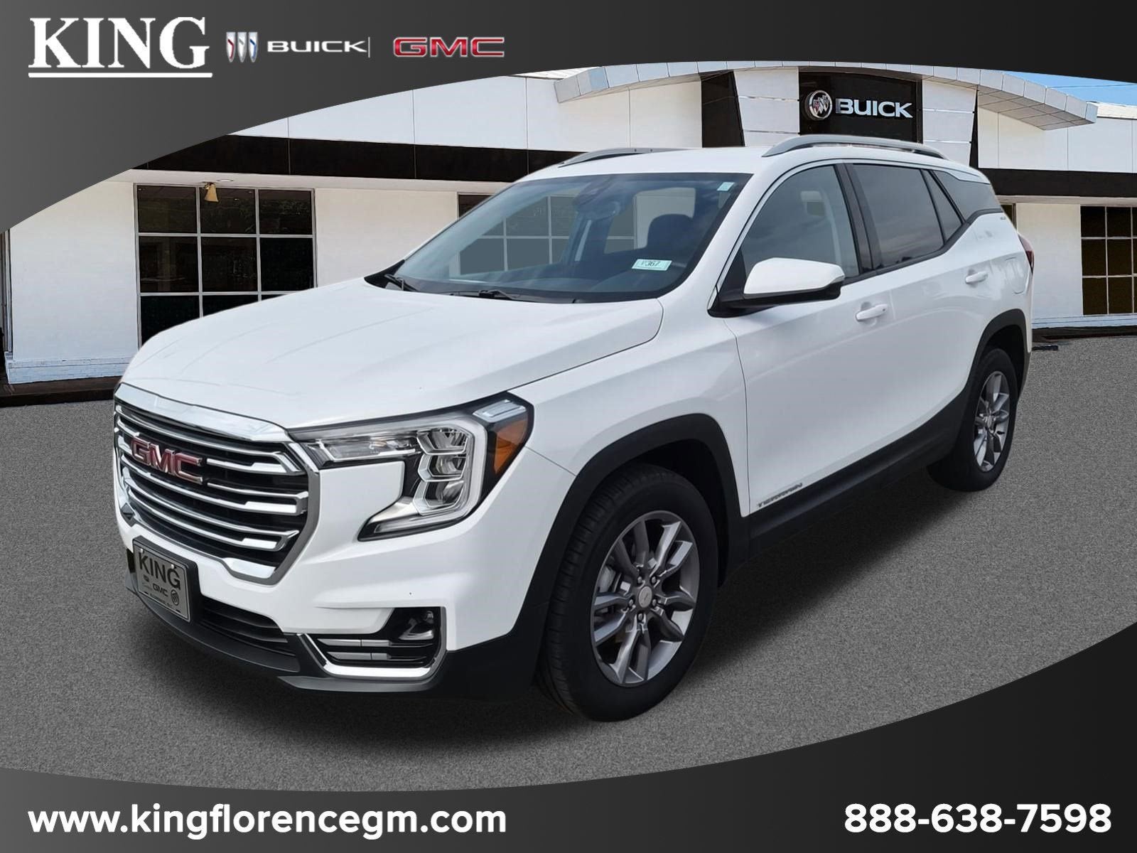 2024 GMC Terrain SLT FWD's photo