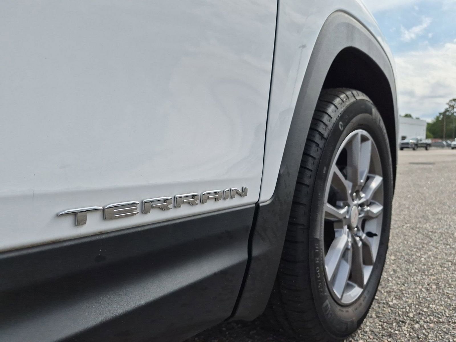 2024 GMC Terrain SLT
