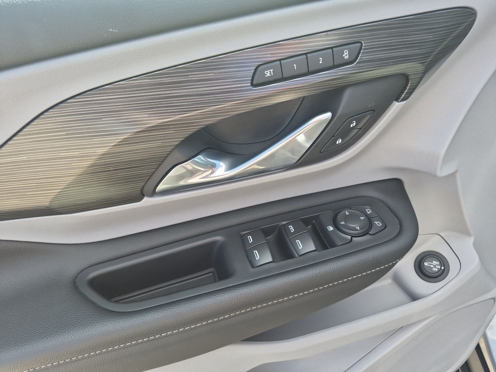 2024 GMC Terrain SLT - Photo 22