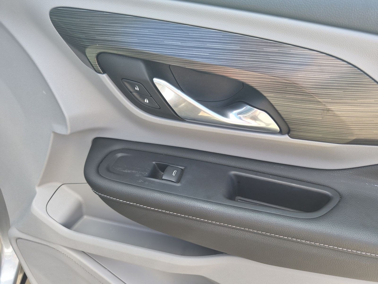 2024 GMC Terrain SLT - Photo 27